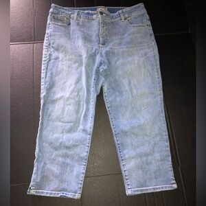 So Slimming by Chico’s size 3